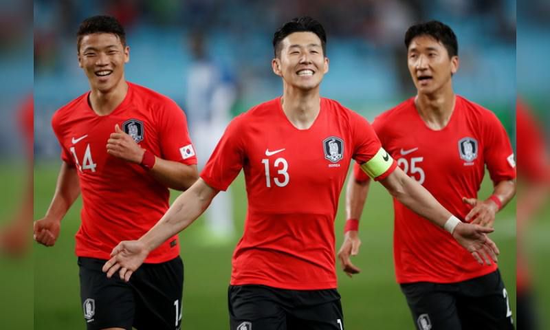 Các cầu thủ đội tuyển Hàn Quốc luôn  nỗ lực chiến đấu hết mình